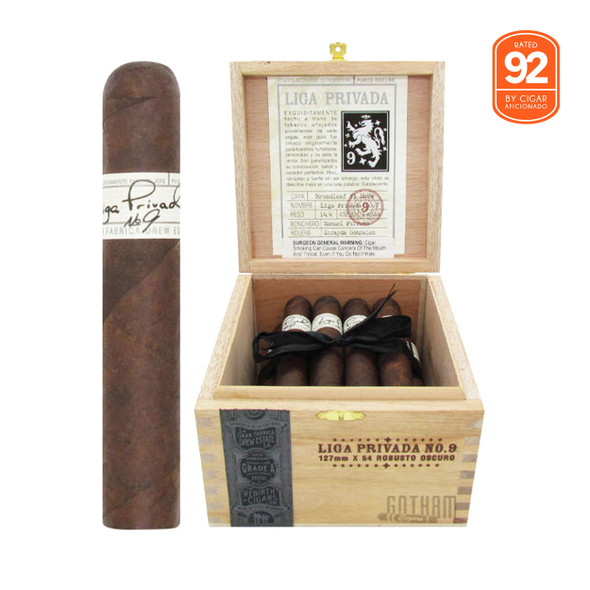 Liga Privada No. 9 Robusto Open Box and Stick